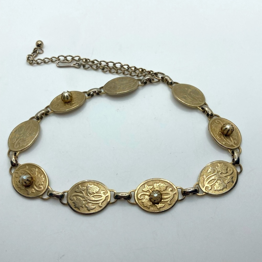 Vtg Gold Tone Floral Oval Panel Faux Pearl Necklace Hook Clasp 17”